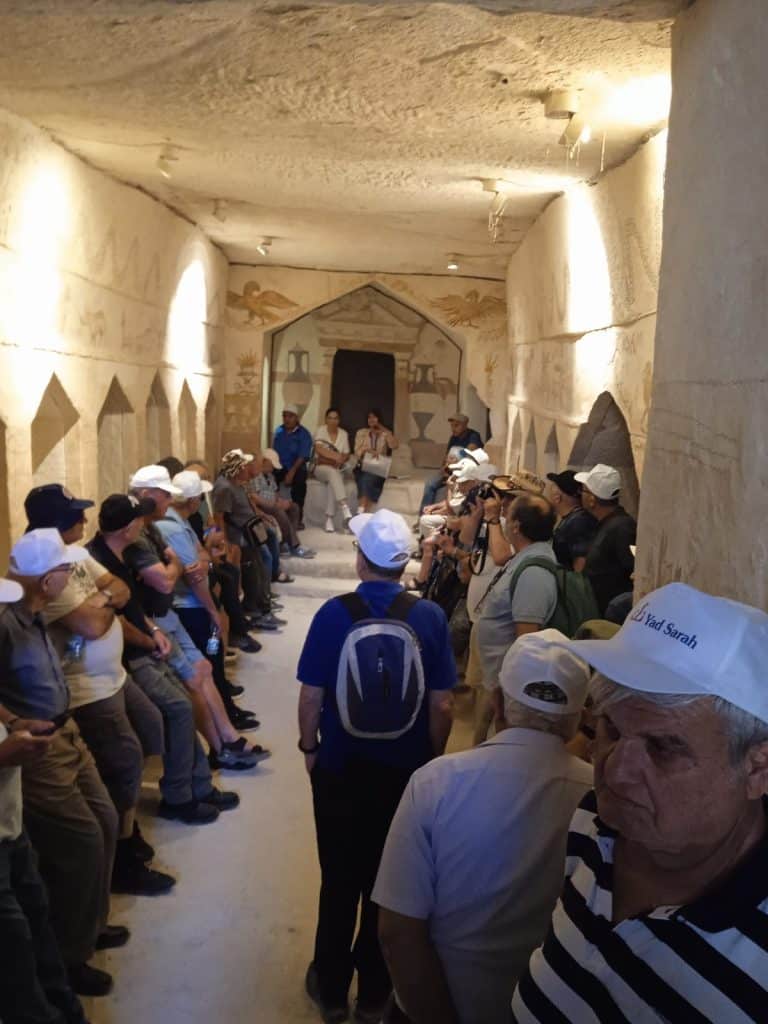 מתנדבי בתי המלאכה של יד שרה בסיור מיוחד